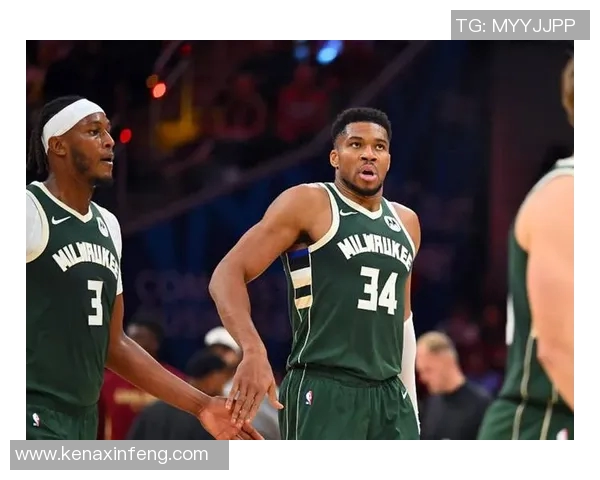 字母哥三双助雄鹿击败76人送对手10连败创赛季新低